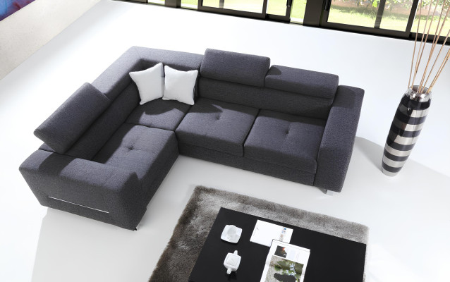 Moderna siva kavča z funkcijo postelje