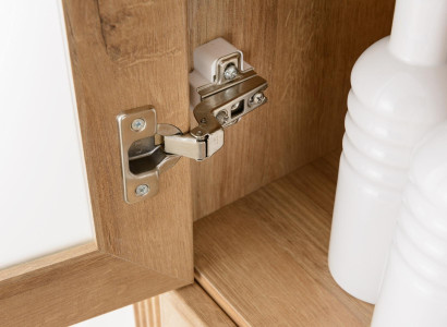 Masivna lesena plošča za kuhinjo in kopalnico