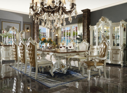 Lesena jedilna miza v dnevni sobi