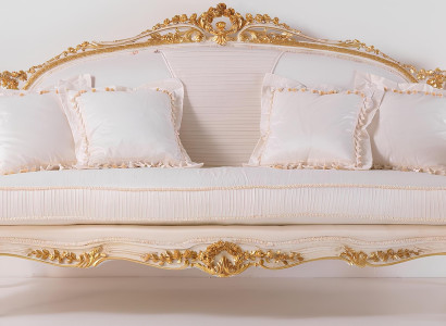 Chesterfield oblazinjena kavč 3-sedežna italijanska pohištvo