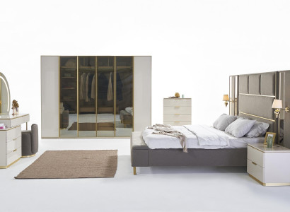 Luksuzna spalnica komplet postelja nočna omarica komoda ogledalo omara 7-delni pohištvo