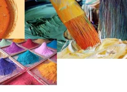 Klasična vitrina stekleni omarica lesena dnevna soba luksuzna rjava komoda