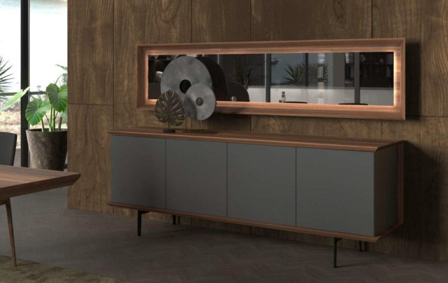 Luksuzna jedilnica pohištva s jedilno mizo, stoli, komodo in ogledalom