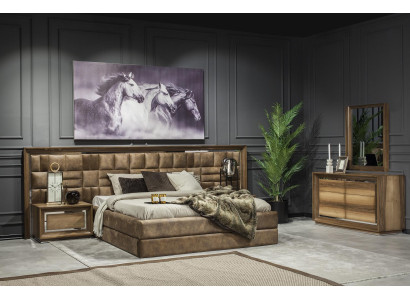 Idealen dekor za spalnico z omaro, nočno omarico in posteljo v 5 delih.