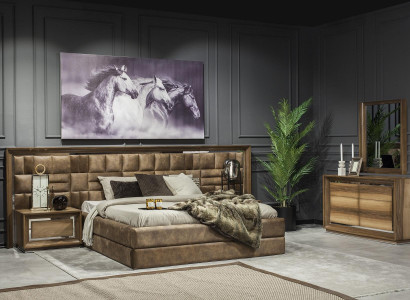 Idealen dekor za spalnico z omaro, nočno omarico in posteljo v 5 delih.