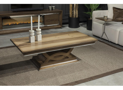 Kavčna miza z nogami