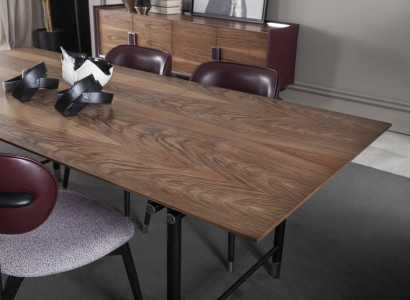 Luksuzna jedilna miza, praktična miza, leseno pohištvo