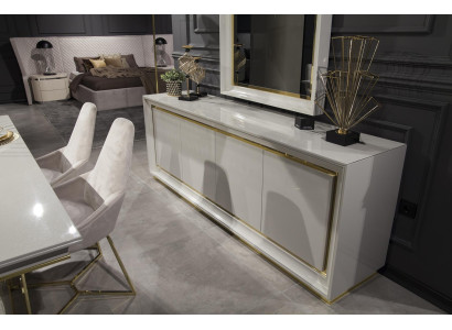 Moderna in luksuzna stenska ogledala z belim okvirjem