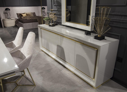 Moderna in luksuzna stenska ogledala z belim okvirjem