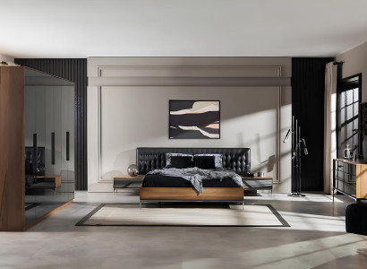 Idealen komplet za spalnico z posteljo, nočno omarico in omaro v 4 delih.