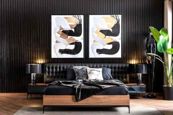 Idealen komplet za spalnico z posteljo, nočno omarico in omaro v 4 delih.