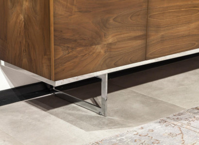 Praktična kovinska omara z ogledalom za shranjevanje