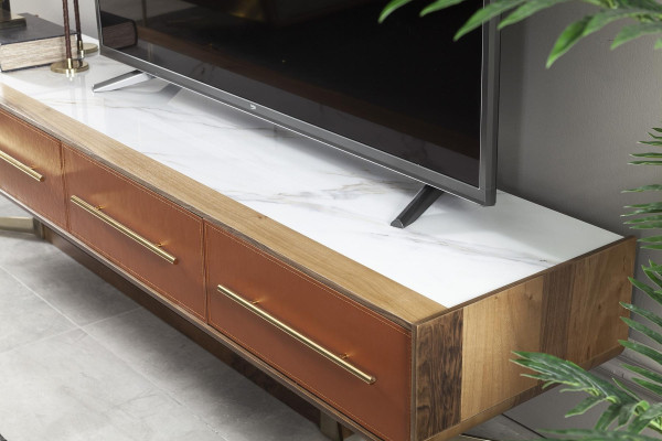 Večfunkcionalna polica iz oranžnega jekla