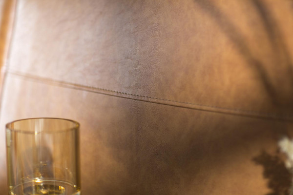 Aspekt modern in luksuzen iz sintetičnega usnja, udobna postelja