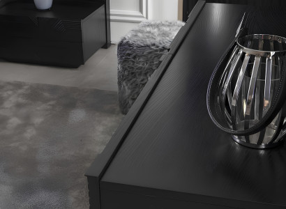 Luksuzna spalnica s pohištvom z omaro, nočnimi omaricami in 2 nočnima omaricama, 5 delov.