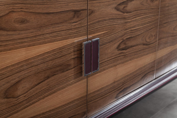 Luksuzna mobilna miza