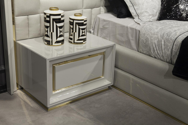 Moderna in luksuzna nočna omarica