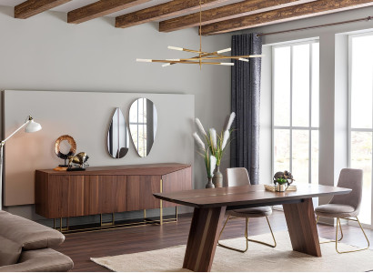 Rjav jedilni miza z 9 stoli in nočno omarico