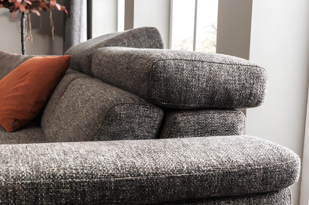 Moderna siva usnjena stolica