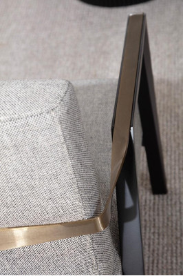 Oblikovan sproščujoč stol za luksuzno pohištvo v dnevni sobi