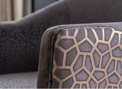 Obložena klubskega stola z naslonjalom