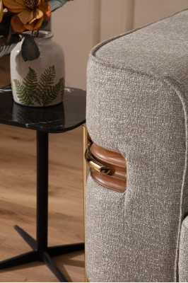 Moderen trosedni kavč