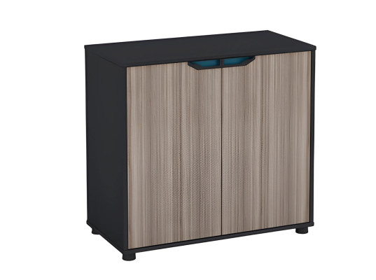 Rjava in črna lesena pohištva