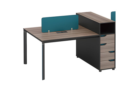 Moderna pisalna miza z shranjevanjem, ločilno ploščo in videzom lesa