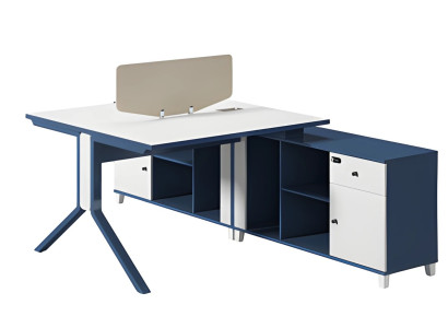 Belo in črno pisarniško mizo z predalom, prostorom za shranjevanje in modernimi kovinskimi nogami