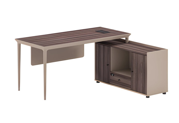 Moderna rjava kvadratna miza iz bora z prostorom za shranjevanje