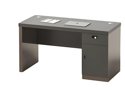 Moderna črna miza z shranjevanjem in upravljanjem kablov