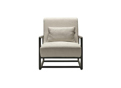 Moderna tkaninska fotelja z leseno strukturo