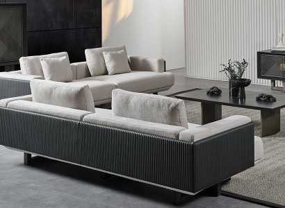 Pohištveni set v rjavi tkanini z mizo in klopmi