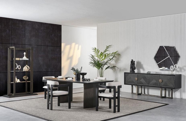 Eleganten leseni jedilni miza s 4 stoli in konzolo