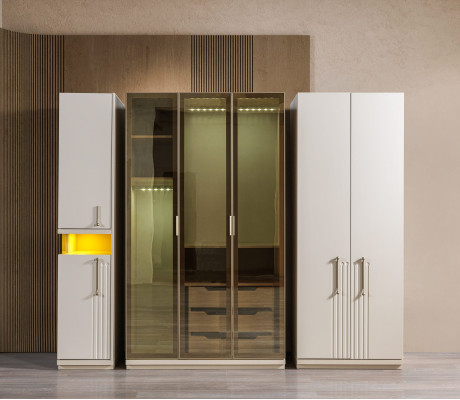 Moderna omara na 251 cm