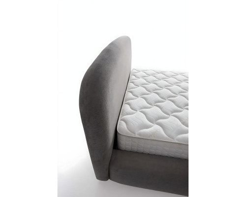 Eleganten postelja iz blaga in lesa z vzmetnico