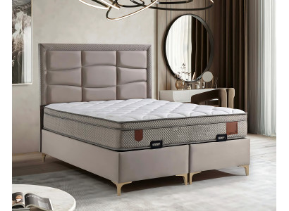 Postelja bež z blazino iz tkanine in lesa