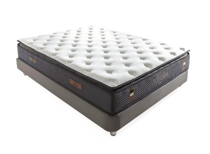 Eleganten postelja z vzmetnico iz blaga in lesa