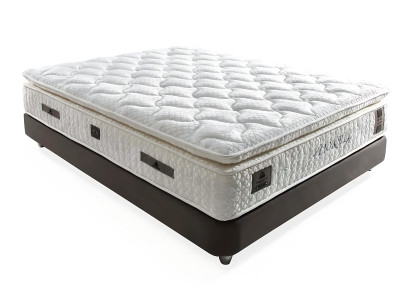 Elegantna siva postelja z blazino iz tkanine in lesa