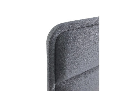 Sodobna siva postelja z blazino iz tkanine in lesa