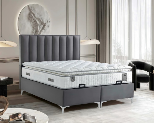 Eleganten sivi komplet posteljnega perila z blazino iz tkanine in lesa