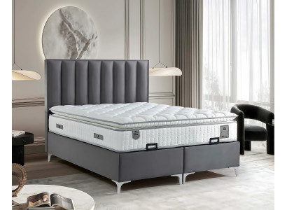 Eleganten sivi komplet posteljnega perila z blazino iz tkanine in lesa