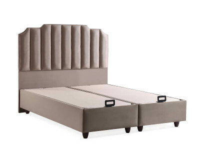 Elegantna postelja z modernim tkaninskim vzmetnico