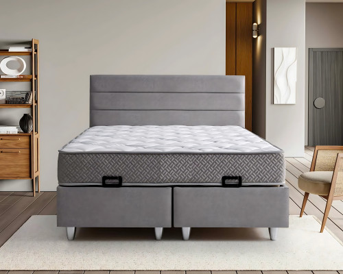 Elegantna postelja iz blaga in lesa z vzmetnico