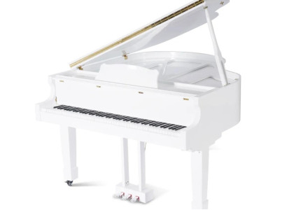 Svetleče črno klavir