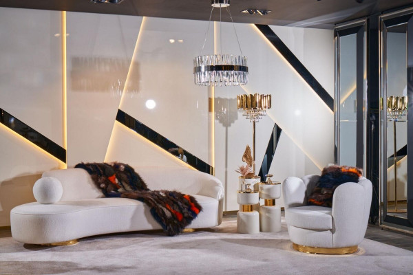 Moderne Sofagarnitur Weißer Dreisitzer Luxus Sessel Edler Couchtisch