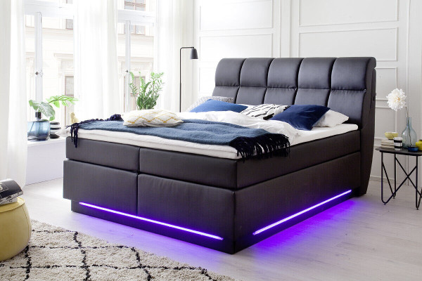 Polsterbett Bett Polstermöbel Designer Doppel Luxus Design 180x200cm Kunstleder