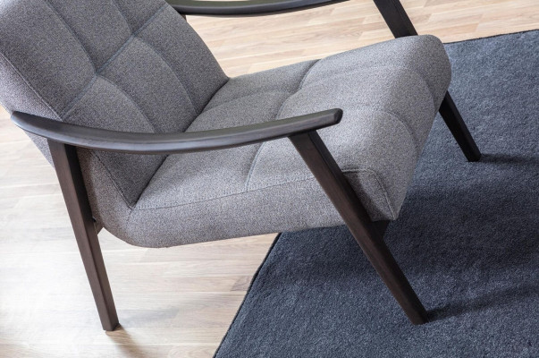 Designer Grauer Sessel Wohnzimmer Sitzmöbel Luxuriöses Holzgestell Neu