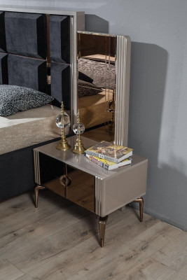  Perfekte Set Modern Bett und 2x Nachttische Luxus Neu in Schlafzimmer