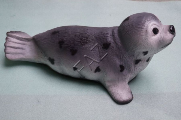 Robbe Figur Garten Statue Skulptur Figuren Skulpturen Dekoration See Meer Tier